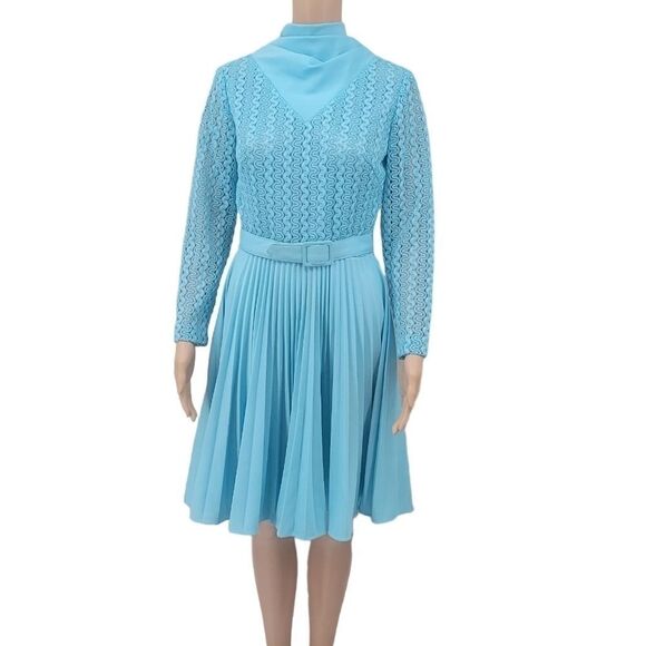 Mary Dobbs Original Vintage 60s Blue Polyester Hostess Dress Zigzag Pleats - Picture 1 of 16